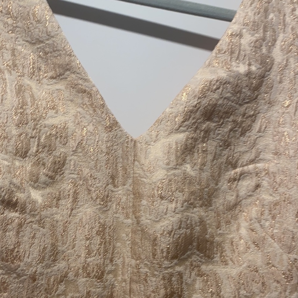 v-neck dress with jacquard metallic pattern - Picture 2 of 4